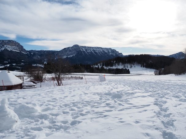 Les montagnes environnantes